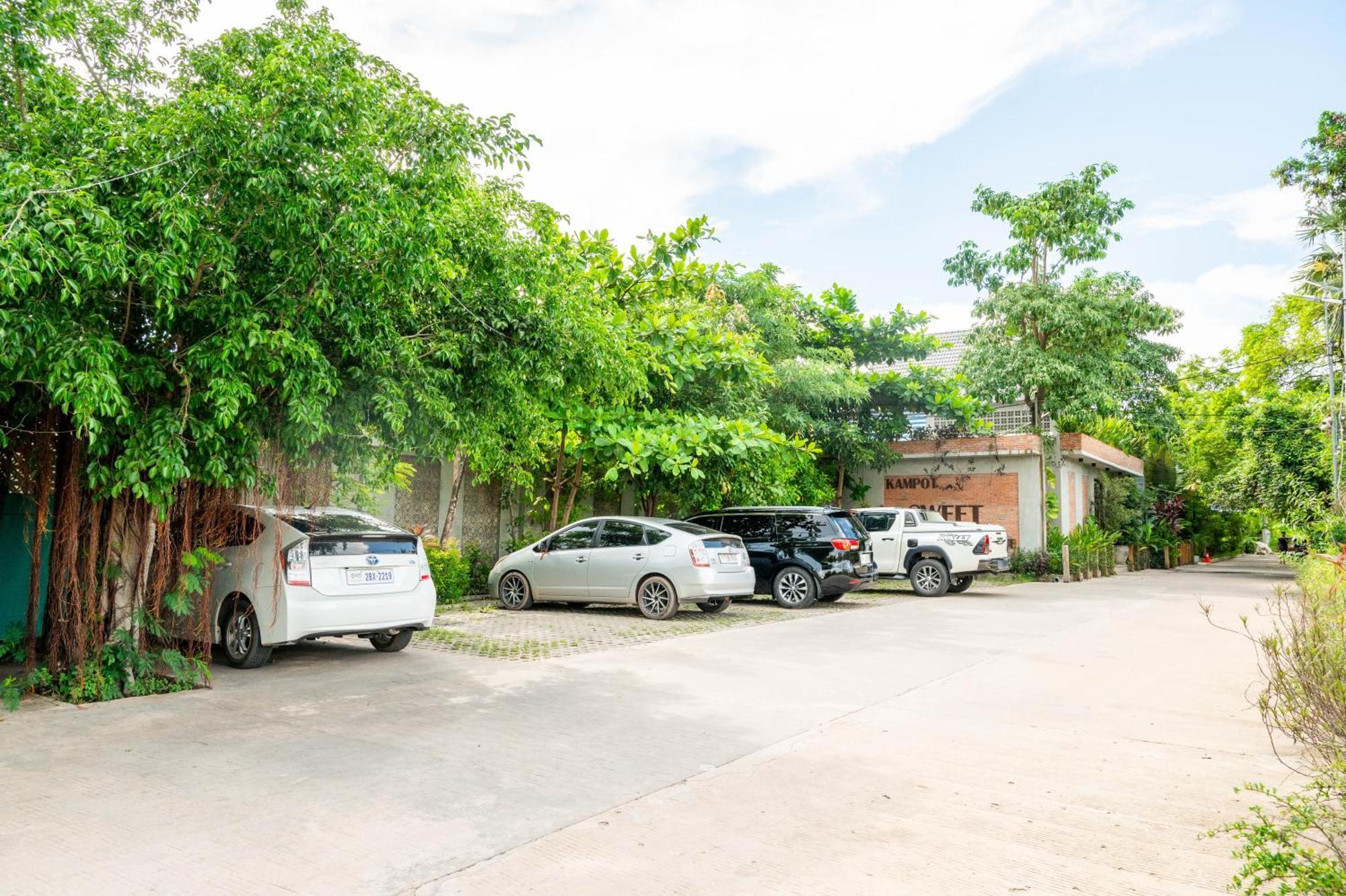 Отель Kampot Sweet Boutique Экстерьер фото