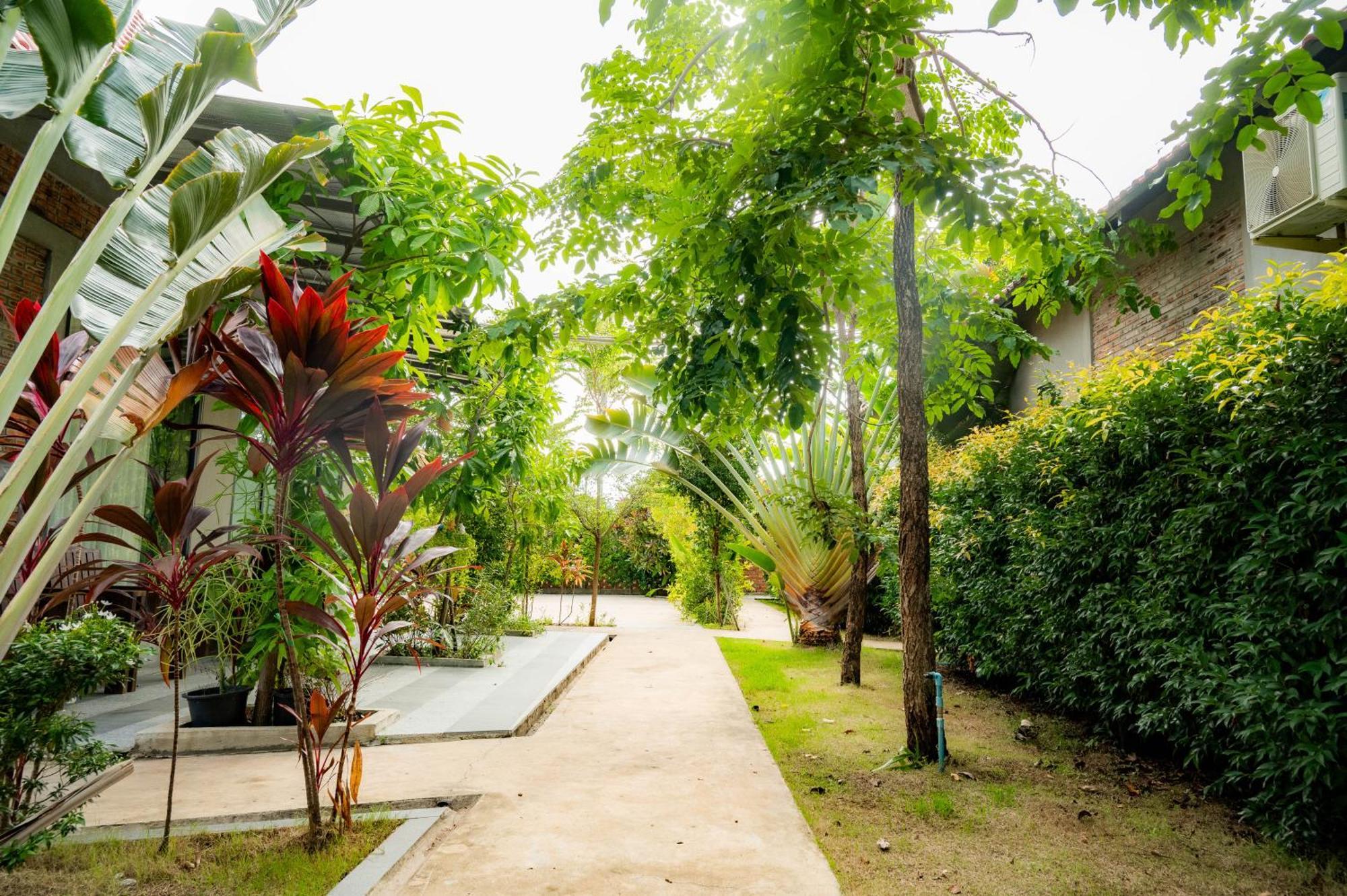 Отель Kampot Sweet Boutique Экстерьер фото